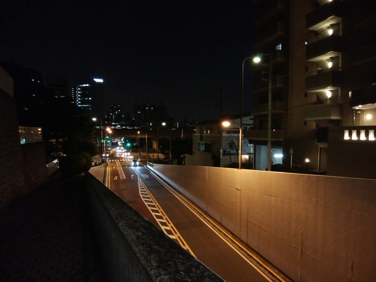 画像を等倍で表示します 画像