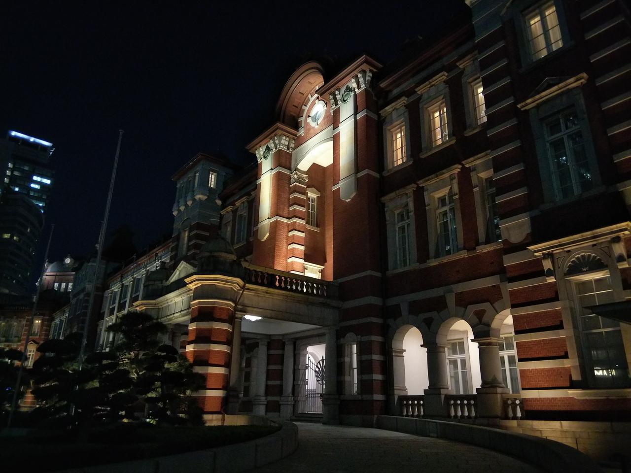 画像を等倍で表示します 画像